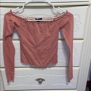 rose pink off the shoulders crop top